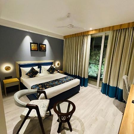 Hotel Malbork Inn @ Janakpuri Delhi  Dış mekan fotoğraf