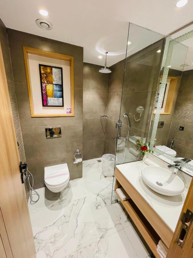 Hotel Malbork Inn @ Janakpuri Delhi  Dış mekan fotoğraf