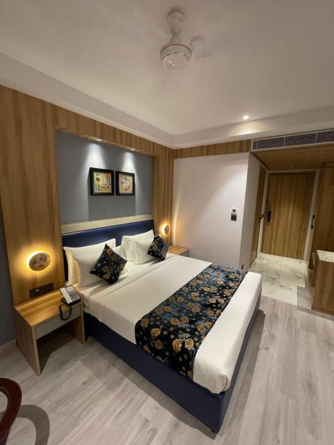 Hotel Malbork Inn @ Janakpuri Delhi  Dış mekan fotoğraf